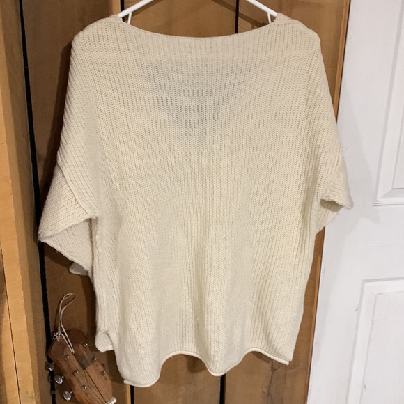 Off Shoulder Sweater - Picture 4 of 6